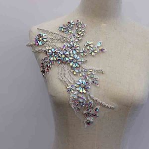 Sang Trọng 3D Thêu Pha Lê Rhinestone Bản Vá Lỗi Đám Cưới May Trên Hoa Hình Dạng Trang Trí Cho Quần Áo Twill Vải - Product Image 4