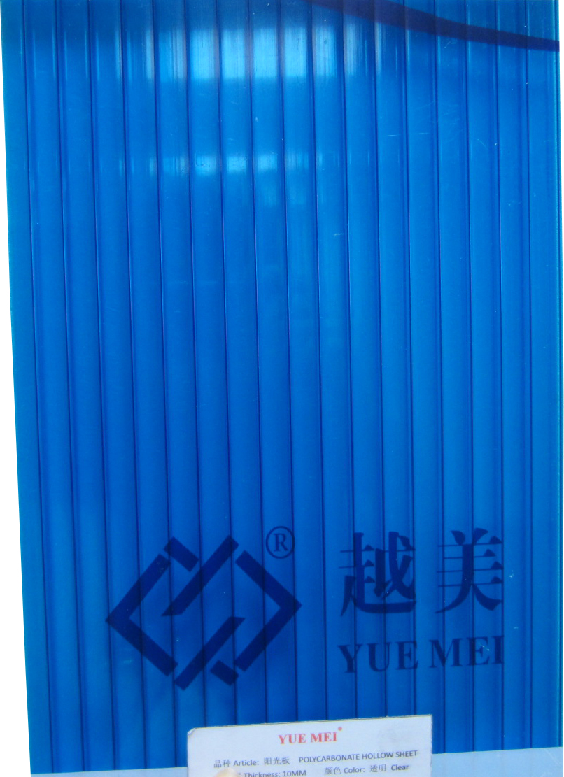 Bleu foncé