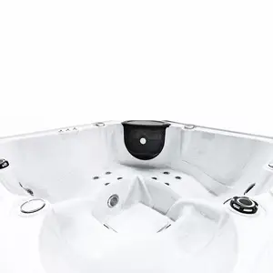 5 व्यक्तियों के लिए झरने के साथ यूरोपीय शैली का मसाज बाथटब ऐक्रेलिक व्हर्लपूल आउटडोर स्पा हॉट टब
