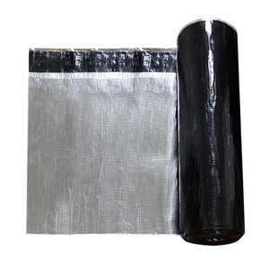 Membrana Impermeabilizante Autoadhesiva <span class=keywords><strong>de</strong></span> Aluminio y Asfalto Modificado con Polímeros para Techos y <span class=keywords><strong>Tejas</strong></span> <span class=keywords><strong>de</strong></span> Acero - Product Image 1
