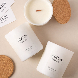 เทียนหอม AIKUN แก้วฝ้าเคลือบแว็กซ์ธรรมชาติ ขายส่ง รับทำโลโก้ OEM สำหรับใช้ในสปา - Product Image 1