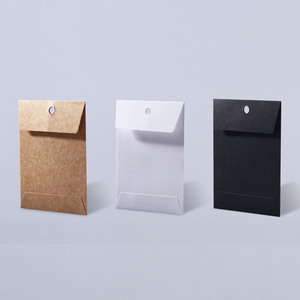 5x7cm tùy chỉnh màu đen nâu <span class=keywords><strong>kraft</strong></span> quần áo <span class=keywords><strong>mini</strong></span> giấy nhỏ phụ tùng nút phong bì với logo - Product Image 2