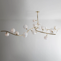 Lustre contemporain en verre nacré de 72 pouces avec globes en acier pour table à manger, salon, chambre à coucher
