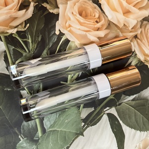Tube de gloss à lèvres transparent avec bouchon à vis doré, emballage cosmétique PETG, diamètre 22,6 mm - Product Image 5