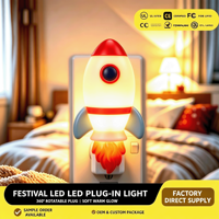 Lampe de nuit LED rotative à 360° en forme de fusée de dessin animé, lumière douce et chaude, pour chambre d'enfant, vente en gros, directement de l'usine, OEM