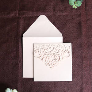 Vente en gros de carte d'<span class=keywords><strong>invitation</strong></span> rose clair découpée au laser personnalisée avec texte en feuille d'or et enveloppe pour <span class=keywords><strong>invitation</strong></span> de mariage/fête d'<span class=keywords><strong>anniversaire</strong></span> - Product Image 5