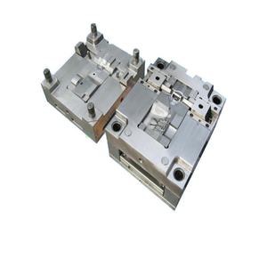 Fabricante de Moldes de Inyección de Plástico de Alta Eficiencia para la Fabricación de Accesorios de Carcasa Plástica Delantera y Trasera para Tablets - Product Image 3