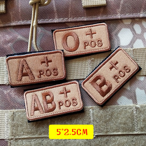 Tactical Blood Badge Bestickter Klett verschluss a B AB O für Taschen - Product Image 5