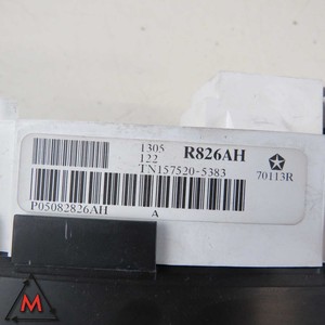 Compteur d'instruments Chrysler Voyager Mk4 d'occasion 2001-2007 P05082826AH (80177) - Product Image 3