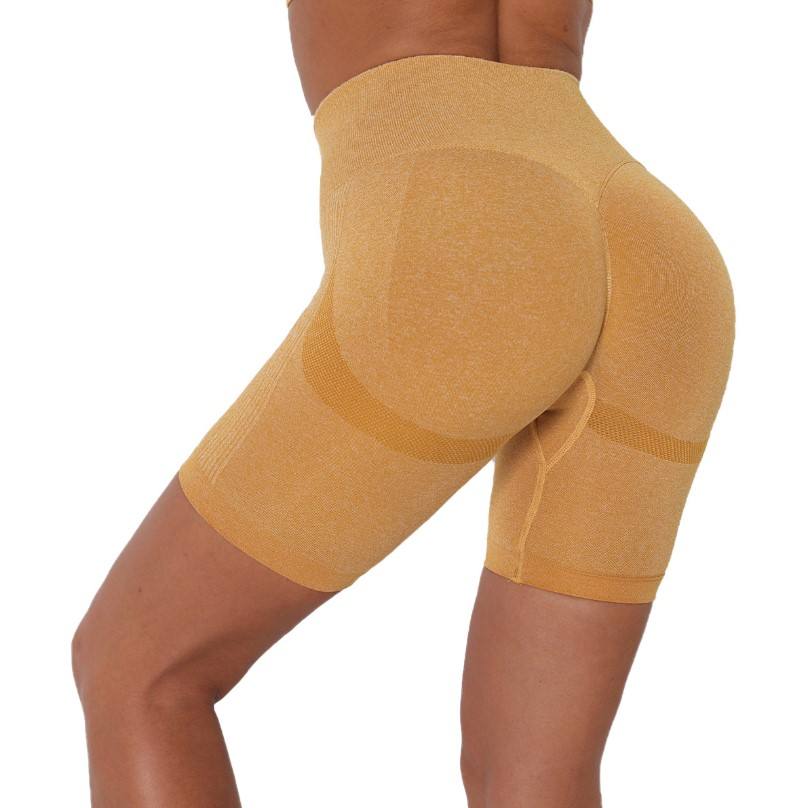 สีเหลือง