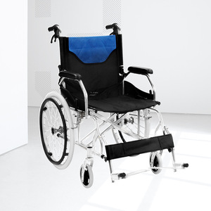 Fauteuil roulant manuel en alliage d'aluminium pliable et léger avec frein en U pour personnes âgées et femmes enceintes - Product Image 2