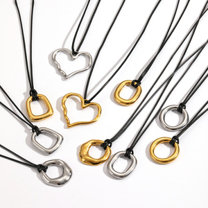 Collar con Colgante de Corazón en Forma de O de Acero Inoxidable, Unisex, Cadena Larga de Cuerda Encerada, Joyería de Moda, Diseño Geométrico Irregular - Product Image 4