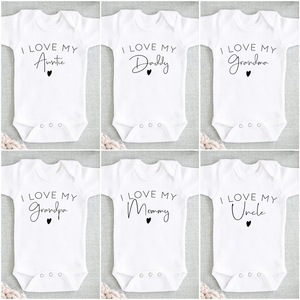 Combinaison <span class=keywords><strong>pour</strong></span> bébé fille, blanc pur, 100% coton, manches courtes, col enveloppe, fermeture à boutons, imprimé « J'aime mon papa, ma maman », lavage en machine - Product Image 2