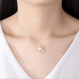 Collier pendentif en argent sterling S925 avec perle d'eau douce pour femmes, design luxueux avec zircone, vente en gros de bijoux - Product Image 5