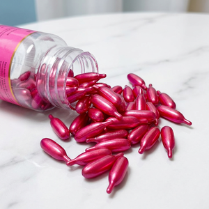 Cápsulas Hidratantes Antienvejecimiento y Blanqueadoras con <span class=keywords><strong>Vitamina</strong></span> <span class=keywords><strong>E</strong></span> y C, Algas Marinas, Aloe Vera, Glicerina y Ácido Hialurónico <span class=keywords><strong>para</strong></span> Piel Seca del Rostro y Cuerpo, 50 ml - Product Image 1