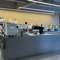 Comptoir de bar de café en acier inoxydable 304 avec plateau en verre, porte-bouteilles à vin, système de point de vente, design personnalisé