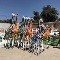 Statue de girafe en fibre de verre décorative de grande taille pour parc d'attractions en plein air à vendre