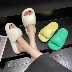 2022 fabrika yüksek kalite toptan flip-flop terlik kadın ve kızlar ayakkabı düz sandalet EVA banyo slayt terlik
