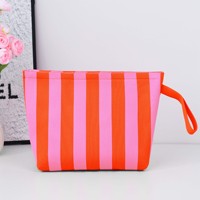 Tas Rajut Bergaris Wanita Retro Motif Kotak-kotak, Tas Penyimpanan Kosmetik Portabel, Tas Makeup Resleting dengan Tali Pergelangan Tangan