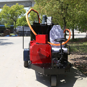 Sigillante per crepe a motore diesel da 93 galloni di alta qualità con trasmissione a trazione - Product Image 4