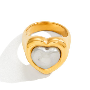 Anillo de Perlas de Agua Dulce en Forma de Corazón, Chapado en Oro de 18K, Engaste de Acero Inoxidable, Joyería Unisex para Uso Diario - Product Image 5