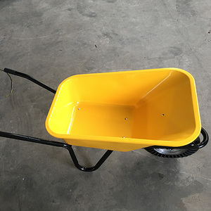 <span class=keywords><strong>Brouette</strong></span> de <span class=keywords><strong>chantier</strong></span> WB6414T W, adaptée à l'Europe, avec bac en acier galvanisé à chaud entièrement massif, pour usage en jardinage, en métal, Slovaque, Tchèque - Product Image 4