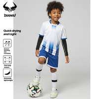 Set Pakaian Olahraga Keluarga Lengan Pendek, Setelan Latihan Pertandingan & Kebugaran Bernapas Cepat Kering untuk Anak-anak, Tenis, Bulu Tangkis, Sepak Bola, Lari