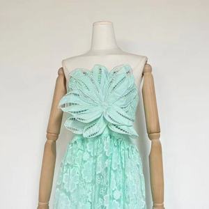 Vestido maxi casual <span class=keywords><strong>rosa</strong></span> A-Line A11494 con encaje, sin tirantes, sin espalda, <span class=keywords><strong>de</strong></span> punto, con patrón plano y lentejuelas, modelo <span class=keywords><strong>de</strong></span> imagen. - Product Image 5