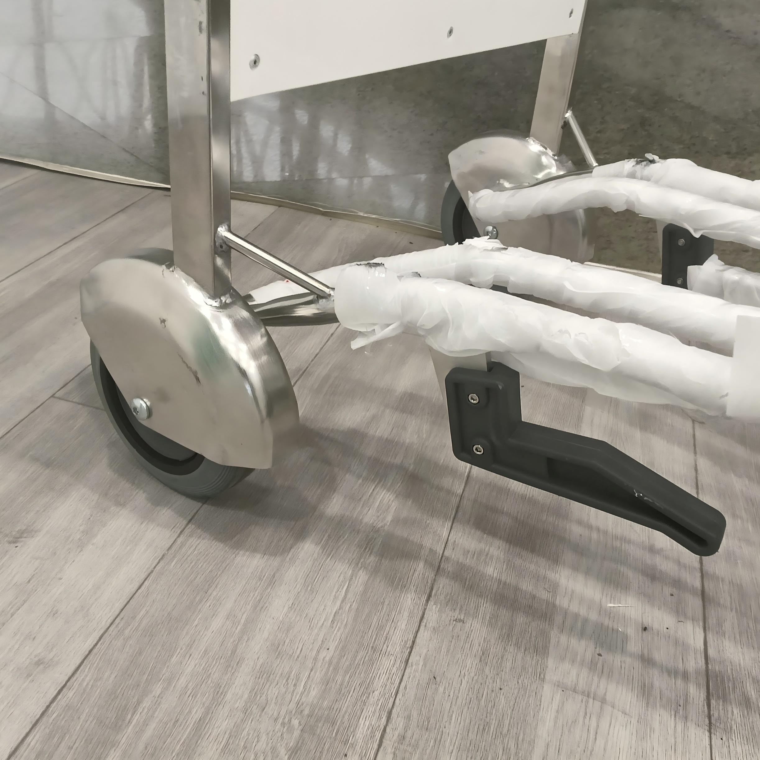 Factory OEM ODM 4 Wheels Passenger Baggage AirportLuggage Cart with Brake