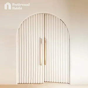 Porta de madeira maciça com desenho de ripas Vertical Prettywood Porta superior curva em madeira interior com alça