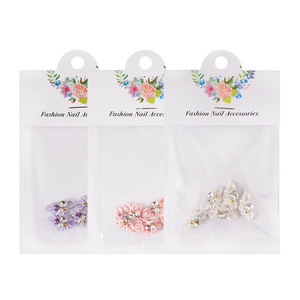 Venta al por mayor 5 unids/bolsa de resina en relieve de acrílico hecho a mano <span class=keywords><strong>con</strong></span> <span class=keywords><strong>flores</strong></span> de diamantes de imitación de <span class=keywords><strong>uñas</strong></span> decoración arte - Product Image 6