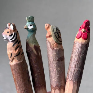 Penna Gel Artigianale in Legno Intagliato a Forma di Animale, Penna Divertente e Originale, Regalo Unico per Amanti degli <span class=keywords><strong>Animali</strong></span>, Cancelleria Carina - Product Image 1