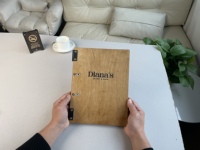 Porte-menu en contreplaqué A4 A5, taille personnalisée, gravure laser personnalisée, avec reliure à anneaux métalliques pour restaurant, hôtel