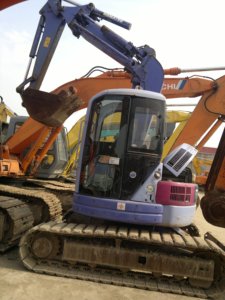 95% nuevo Komatsu Pc75uu excavadora sobre orugas japonés Original 95% componentes hidráulicos-Motor caja de cambios bomba de engranajes rodamiento todo - Product Image 5