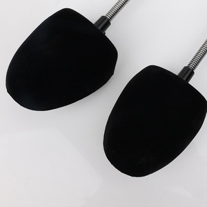 Embauchoirs ajustables YinTe avec ressorts noirs pour hommes et femmes – Entretien du cuir - Product Image 3