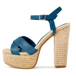 รองเท้าส้นตึกสูงแบบหนาสำหรับผู้หญิง ดีไซน์หรูหรา วัสดุถักแบบแพลตฟอร์มหนา สายรัดไขว้ ไซส์ใหญ่ 46 - Product Image 1