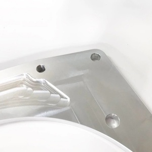 Adaptateur de Transmission en aluminium de billette de pièces de rechange automatiques personnalisées CNC pour moteur de la série K F - Product Image 3