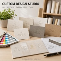 Carte florale suspendue en papier artistique personnalisé avec trou, impression offset en relief pour boîtes cadeaux et mariages, étiquette cadeau à faible MOQ