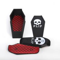 Vente en gros : Skateboard magnétique KickFlip pour doigts, jouets anti-stress portables EDC, jouets de décompression de poche en forme de carte à pousser