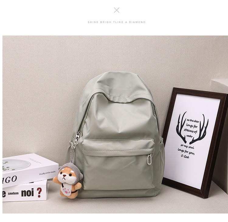 สีเขียวอ่อน