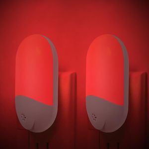 Veilleuse à capteur de lumière rouge 670nm personnalisable OEM ODM pour thérapie du sommeil, chambre et salle de bain - Product Image 1