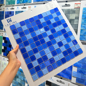 Carreaux de verre en mosaïque bleu profond, 300x300mm, mosaïque de verre cristal de piscine intérieure et extérieure antidérapante - Product Image 1