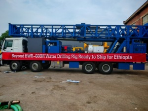 เครื่องเจาะบ่อน้ำแบบติดตั้งบนรถบรรทุก รุ่น BWR-400 สำหรับเจาะหลุมเจาะลึก 450 เมตร - Product Image 4