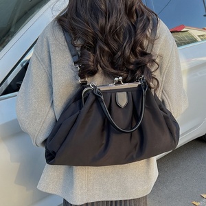 Nouveau modèle 2026 – Sac à main premium multifonctionnel pour femme, sac à dos décontracté polyvalent sablé, sac bandoulière simple - Product Image 3
