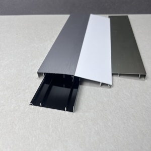 Plinthe en aluminium à clipser, alliage 6063, avec système de <span class=keywords><strong>fixation</strong></span> dissimulé pour la décoration intérieure - Product Image 4