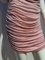 Robe de soirée moulante mini sans manches OUDINA 26 F/W avec col drapé en strass et empiècements en maille plissée