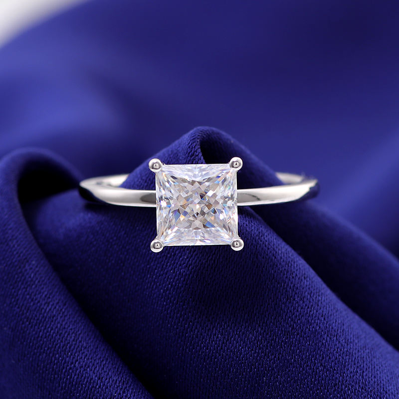 แหวนมอยซาไนต์ทอง 14k