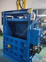 Compacteur de déchets économique pour les petits recyclateurs, alternative abordable aux grandes presseuses horizontales