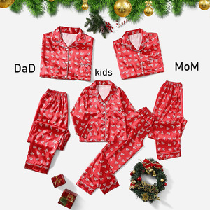 Pijamas de Natal para Mãe e Filha em Seda Satin 2 peças Conjunto Pijamas de Natal Vermelho Verde - Product Image 5