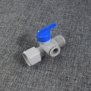 Válvula de bola de 3 vías con conector roscado de 3/4 pulgadas para conexión de tubería de PE para purificador de agua - Product Image 1